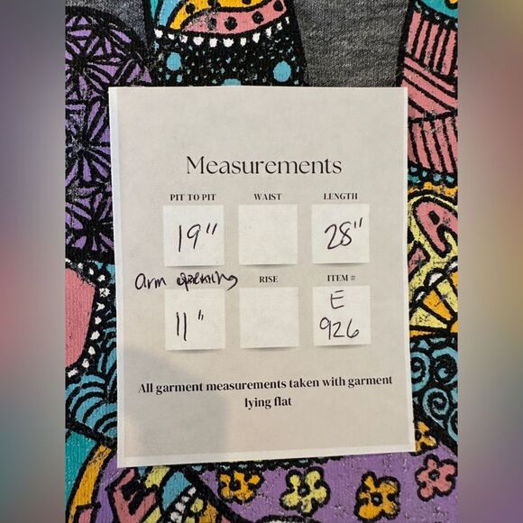 Chaser Gray Sleeveless Top with Colorful Peace Sign Size L - Picture 12 of 12